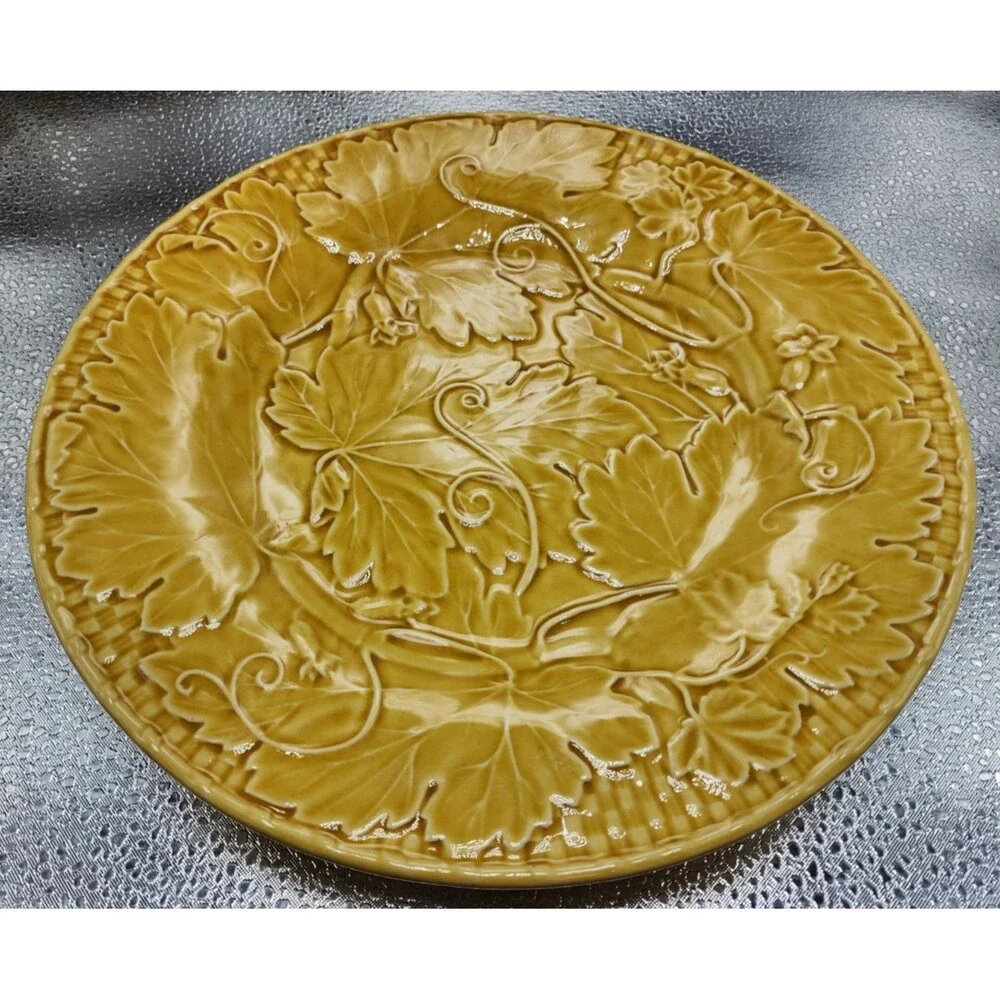 Bordallo Pinheiro Squash Leaf Dinner Plates Autum Orchard Mustard/Yellow(2)READ!